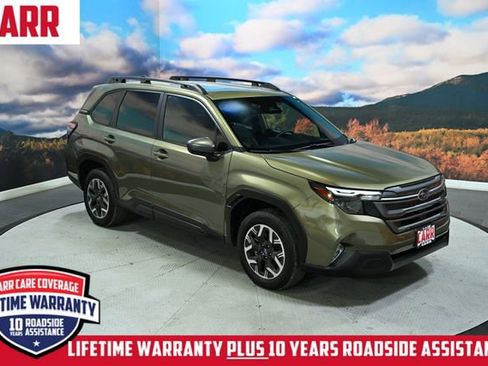 Used 2025 Subaru Forester Premium AWD/4WD image 1