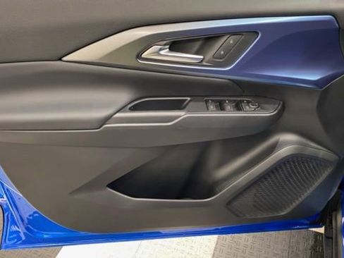 New 2026 Chevrolet Equinox EV LT image 13