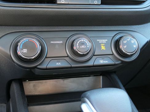 Used 2024 Kia Forte LXS image 21