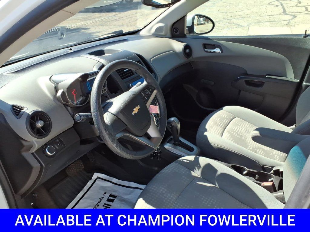 Used 2013 Chevrolet Sonic LS FWD image 10