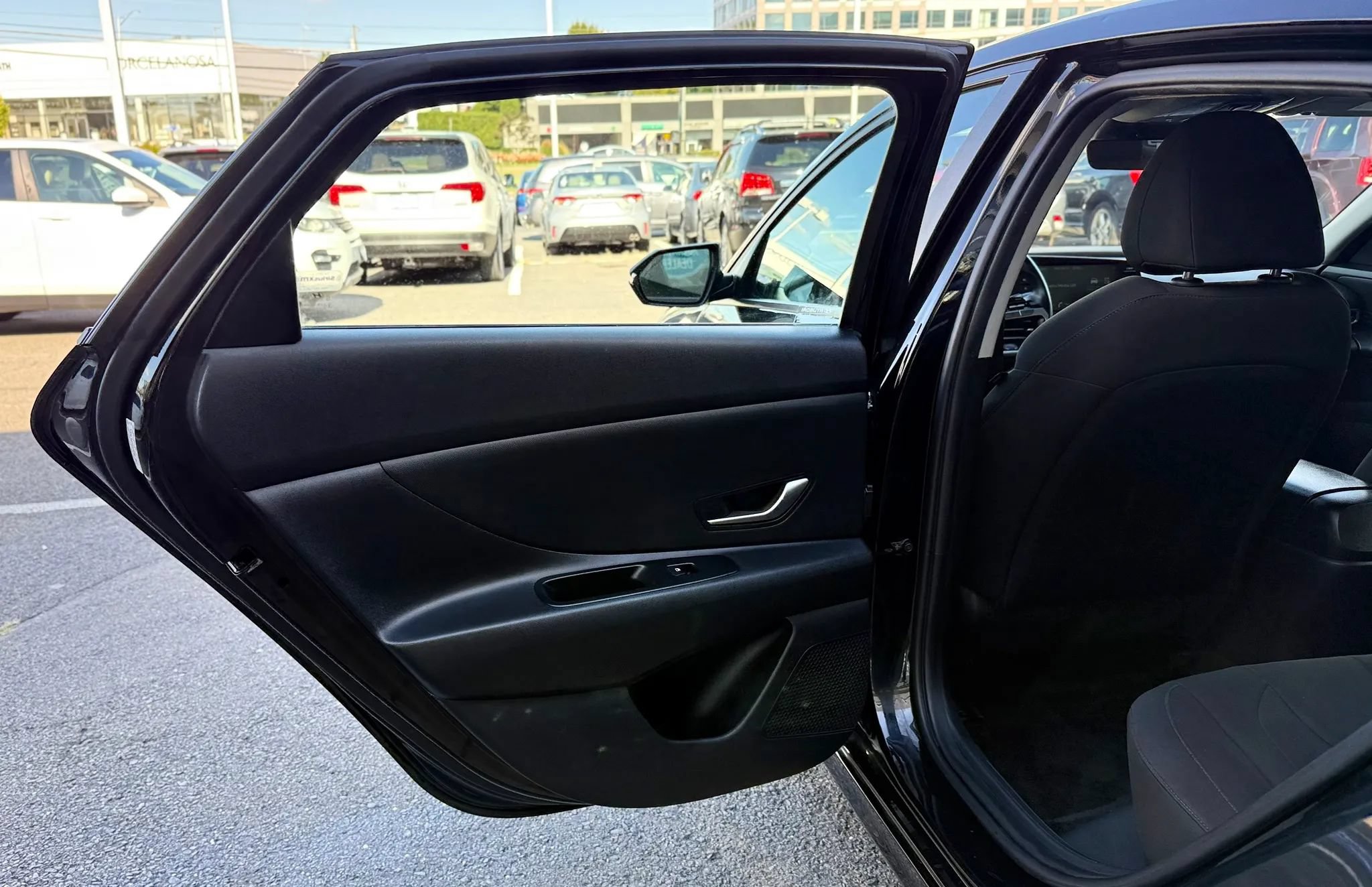 Used 2023 Hyundai Elantra SEL FWD image 24