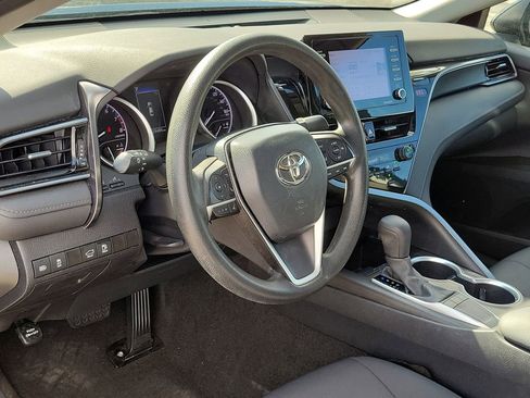 Used 2023 Toyota Camry LE image 20