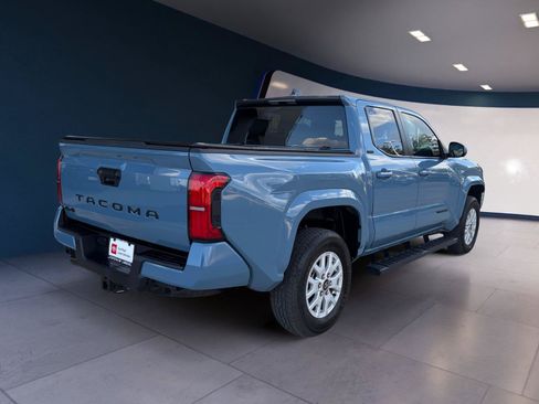 Used 2026 Toyota Tacoma SR5 AWD/4WD image 5