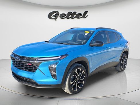 Used 2025 Chevrolet Trax RS w/ Driver Confidence Package image 1