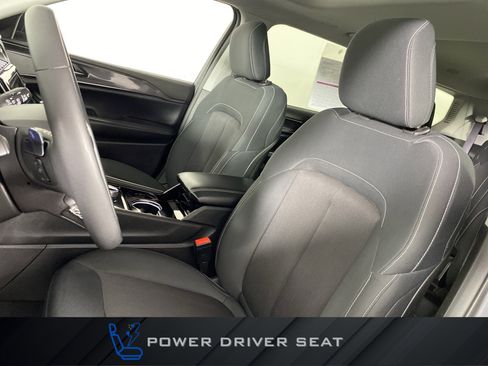 Used 2023 Jeep Grand Cherokee L Laredo w/ Luxury Tech Group I image 17