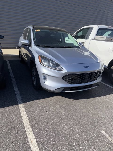 Used 2022 Ford Escape SEL w/ Technology Package FWD image 1