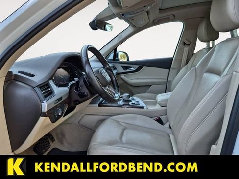 Used 2019 Audi Q7 2.0T Premium Plus AWD/4WD image 10
