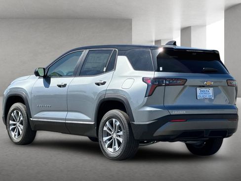 New 2026 Chevrolet Equinox LT w/ Convenience Package II FWD image 6