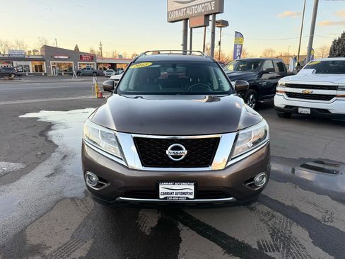 Used 2015 Nissan Pathfinder Platinum image 4