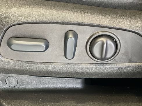 Used 2022 Chevrolet Equinox Premier image 15