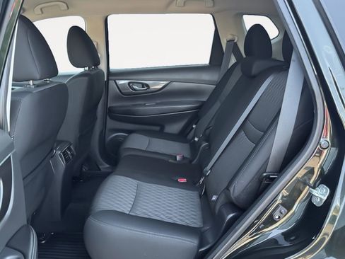 Used 2020 Nissan Rogue SV AWD/4WD image 13