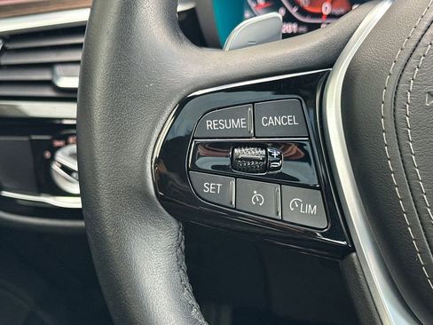 Used 2022 BMW 530i w/ Convenience Package image 26