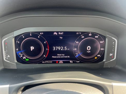 Used 2022 Volkswagen Atlas SE FWD image 28