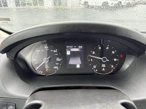 Used 2024 RAM ProMaster 2500 w/ Convenience Group FWD image 15