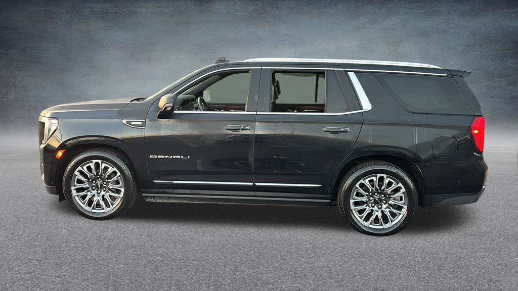 Used 2023 GMC Yukon Denali Ultimate AWD/4WD image 4