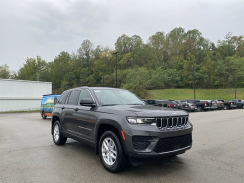 New 2025 Jeep Grand Cherokee Laredo w/ Luxury Tech Group I image 1