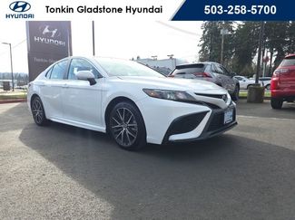 Used 2021 Toyota Camry SE w/ Cold Weather Package video 1