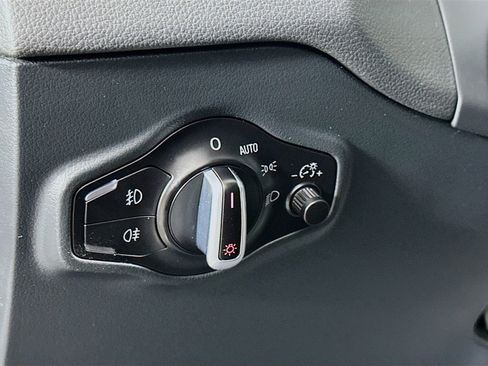 Used 2015 Audi Q5 TDI Premium Plus w/ Technology Package image 11