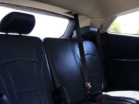 Used 2018 Buick Enclave Essence w/ Trailering Package FWD image 30
