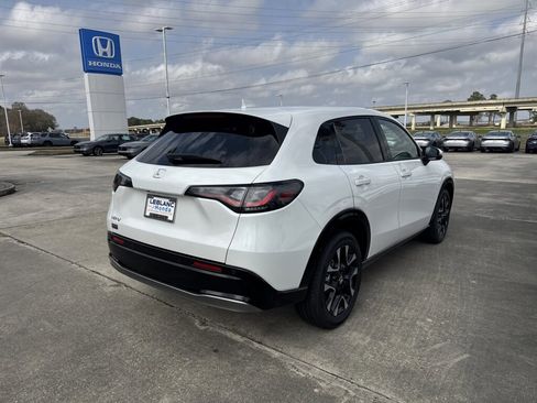 New 2026 Honda HR-V EX-L image 4