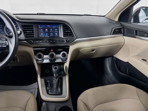 Used 2019 Hyundai Elantra SEL image 26