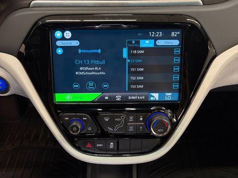 Used 2018 Chevrolet Bolt LT FWD image 13