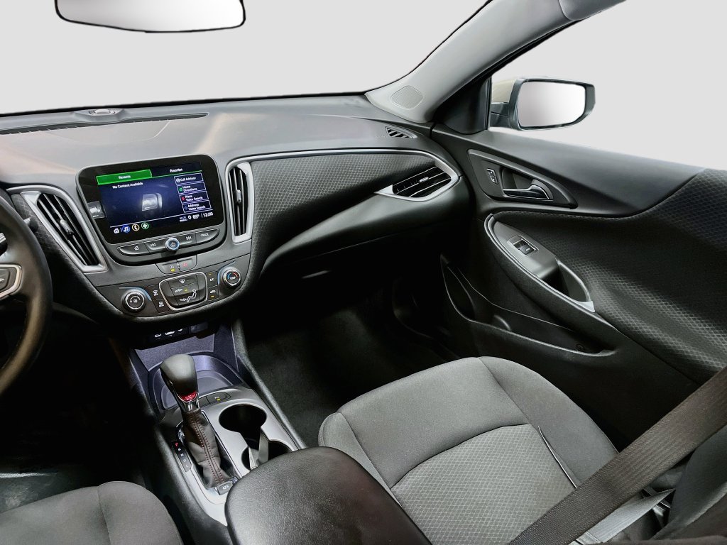 Used 2025 Chevrolet Malibu RS FWD image 22