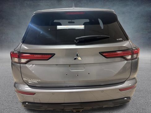 Used 2022 Mitsubishi Outlander SE AWD/4WD image 5