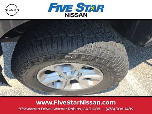 Used 2020 Toyota Tacoma SR5 RWD image 8