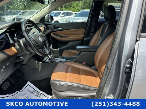 Used 2020 Buick Encore GX Essence image 11