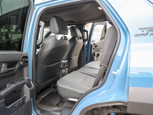 Used 2025 Toyota 4Runner TRD Off-Road Premium image 44