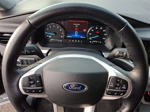 Certified 2022 Ford Explorer XLT w/ Class IV Trailer Tow Package image 20