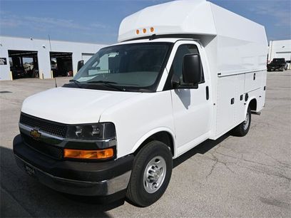 New 2025 Chevrolet Express 3500 w/ Power Convenience Package