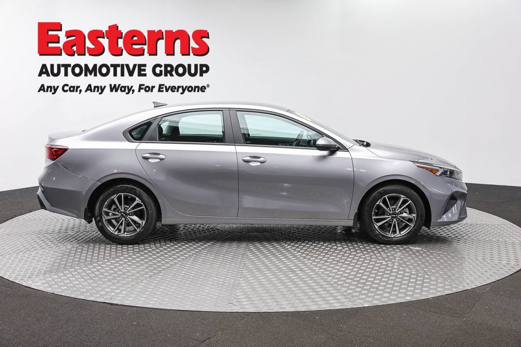 Used 2023 Kia Forte LXS w/ LXS Technology Package FWD image 5
