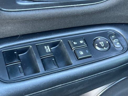 Used 2018 Honda HR-V LX image 13