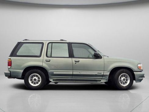 Used 1996 Ford Explorer Limited image 23