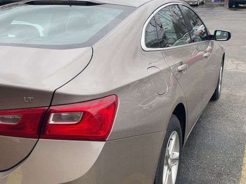 Used 2023 Chevrolet Malibu LT FWD image 5