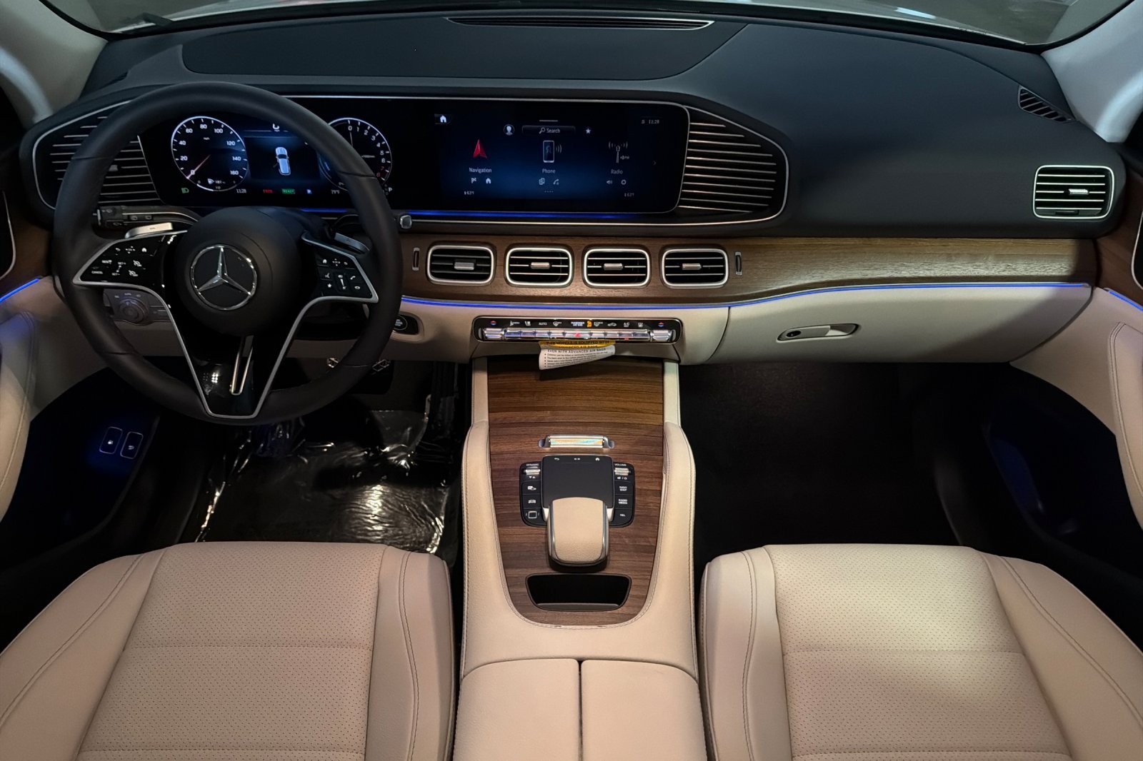 New 2026 Mercedes-Benz GLE 450e 4MATIC image 12