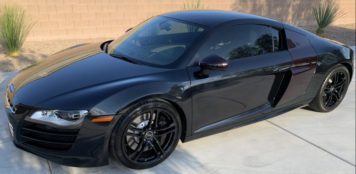 Used 2011 Audi R8 V10 AWD/4WD image 1