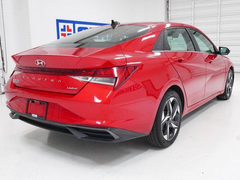 Used 2023 Hyundai Elantra Limited FWD image 28