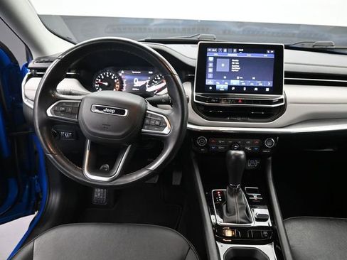 Used 2022 Jeep Compass Limited AWD/4WD image 11