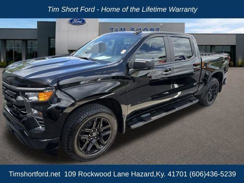 Used 2024 Chevrolet Silverado 1500 Custom AWD/4WD image 1
