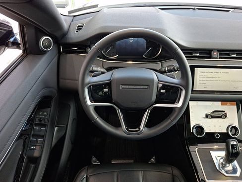 Used 2023 Land Rover Range Rover Evoque R-Dynamic SE AWD/4WD image 11