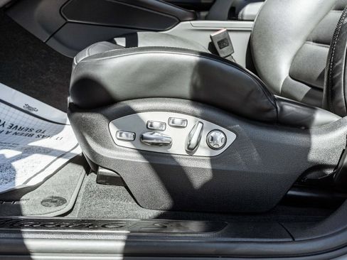 Used 2023 Porsche Macan GTS w/ Premium Package Plus image 29