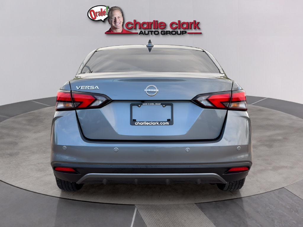 Used 2025 Nissan Versa SV w/ Trunk Package FWD image 4