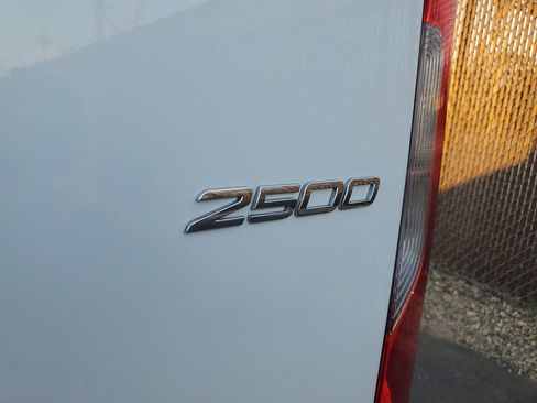 Used 2023 Mercedes-Benz Sprinter 2500 image 29