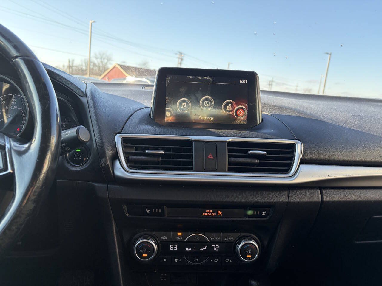 Used 2017 MAZDA MAZDA3 Touring FWD image 22