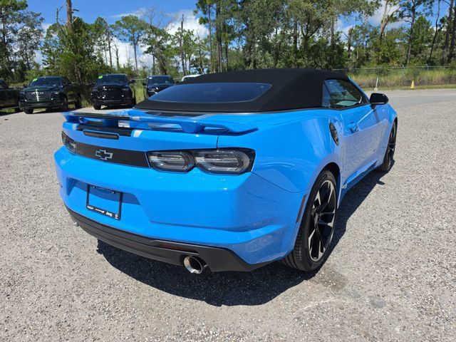Used 2023 Chevrolet Camaro LT RWD image 4