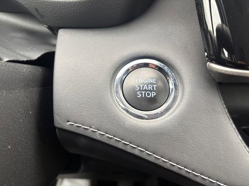 Used 2022 Toyota Highlander XLE image 11