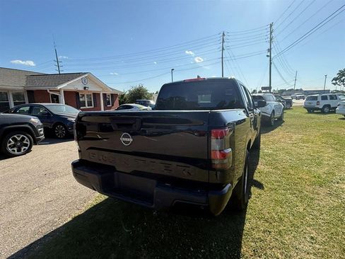 Used 2022 Nissan Frontier S w/ Technology Package RWD image 16